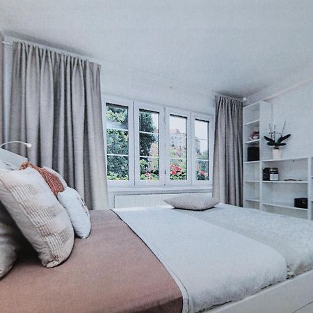 Chateau View Apartment מיקולוב מראה חיצוני תמונה